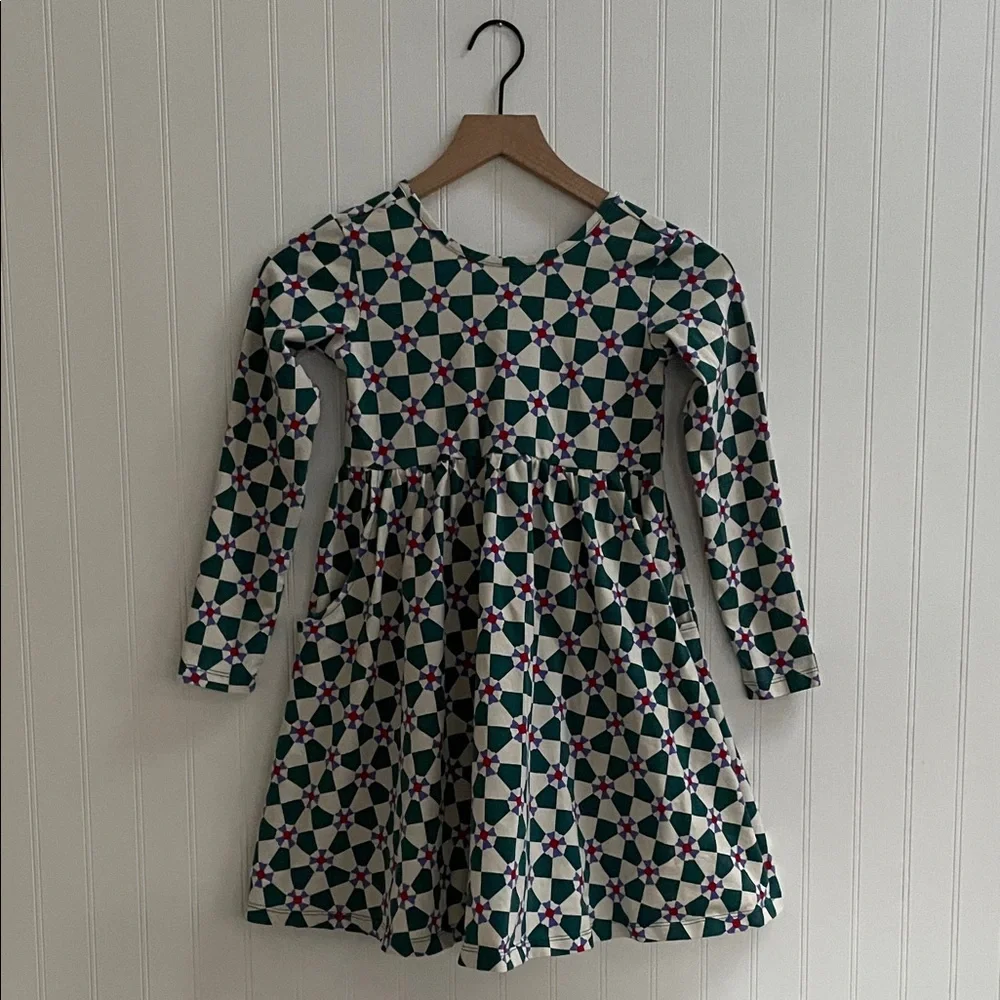 HANNA ANDERSSON Long Sleeve Skater Dress with Pockets Green Peppermint Swirl 130